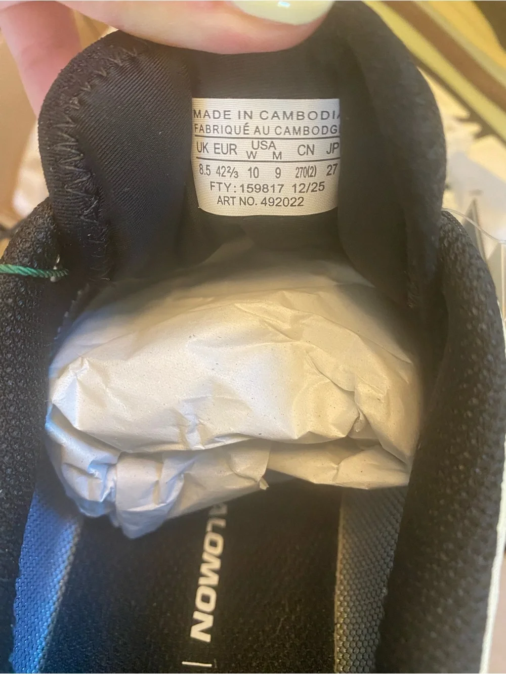 Salomon Trail Running Shoe in Black with Blue Accents (brand new) - Picture 4 of 4